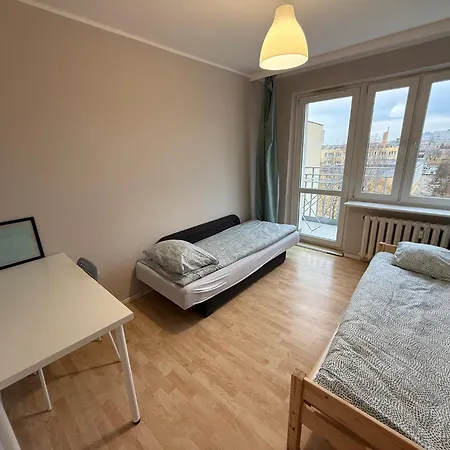 Asti Self Check-in Free Parking Poznaň